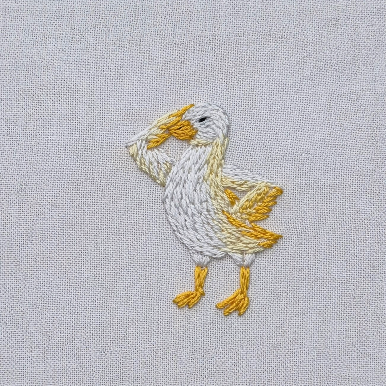 Embroidery Without Outline – Why It Looks Incomplete (Duck Example)